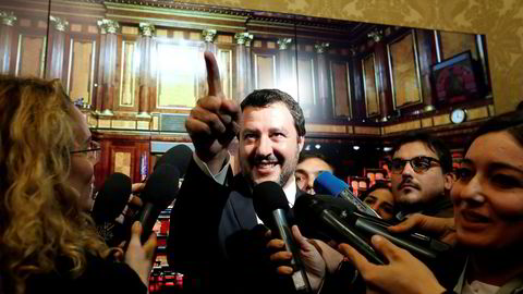 Innenriksminister Matteo Salvini fra La Lega er de facto-leder for en regjering som har en evne til å irritere både italienske og utenlandske kritikere daglig.