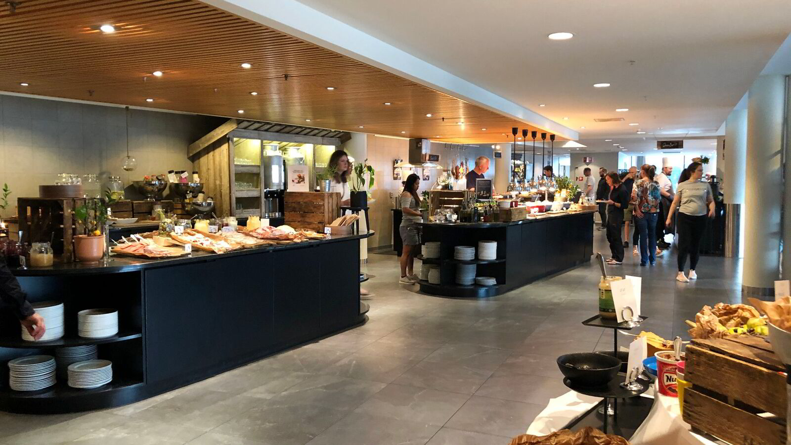 Slutt på inkludert hotellfrokost: – Tøff håndtering av gjestene