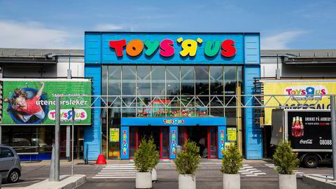 Toys'R'Us butikken på Alnabru var den første i Norge. Nå er fremtidig drift av de norske butikkene truet.