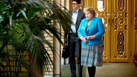 Rune Alstadsæter (t.v) har jobbet som rådgiver for statsminister Erna Solberg i to år. Nå blir han ny kommunikasjonssjef i Høyre.
                  Foto: Fredrik Solstad
