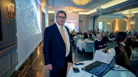 Forvalter Jan Petter Sissener samlet onsdag investorer og kunder på Theatersalen på Hotel Continental i Oslo for å snakke om finansmarkedene og fortelle om sine gamle og nye fond.