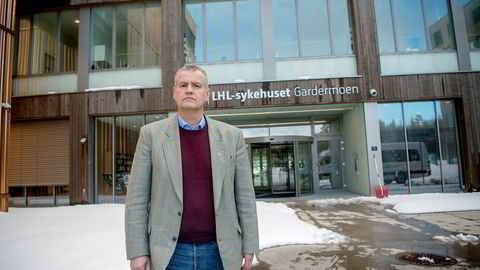 Frode Jahren er generalsekretær i Landsforeningen for hjerte og lungesyke. Her er han på LHL-sykehuset Gardermoen, der det onsdag var krisemøte om økonomien til organisasjonen.