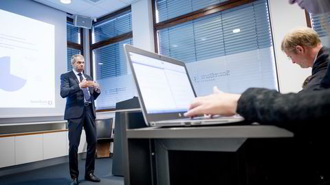 Arne Austreid, konsernsjef i Sparebank 1 SR-Bank under resultatfremleggelse for SR-Bank onsdag. Foto: Gorm K. Gaar