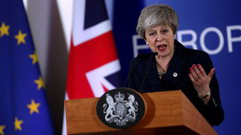 Britenes statsminister Theresa May sliter tungt med å overbevise parlamentet.