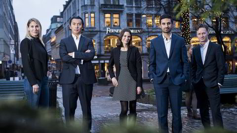 MAKROPANEL. Fra venstre: Erica Blomgren, Olav Chen, Camilla Viland, Shakeb Syed, og Bjørn-Roger Wilhelmsen. FOTO: Skjalg Bøhmer Vold