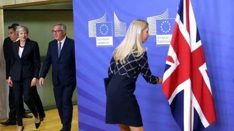 Britenes statsminister Theresa May og Europakommisjonens president  Jean-Claude Juncker er enige om en brexitplan.