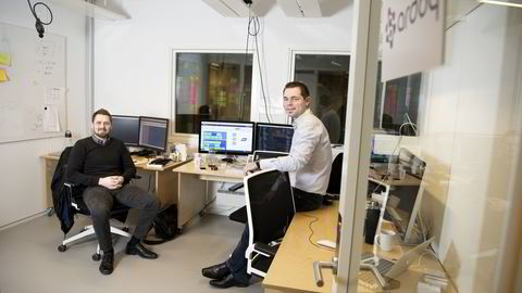 Har du kjent på frustrasjonen over innfløkte it-systemer på arbeidsplassen? Erik Bakstad (til venstre) og Magnulf Pilskog tar sikte på å løse problemet. Foto: Elin Høyland