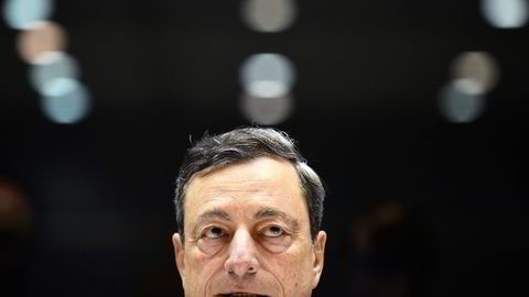 Analytikerne tror ECB-sjef Mario Draghi kommer til å forlenge sitt program med oppkjøp av obligasjonsgjeld i Europa, men at det er for tidlig å kunngjøre det torsdag. Foto: John Thys/AFP/NTB Scanpix