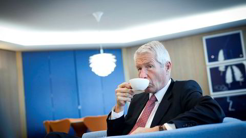 - Thorbjørn Jagland bør vurdere sin stilling som generalsekretær, mener Europarådet-topp.