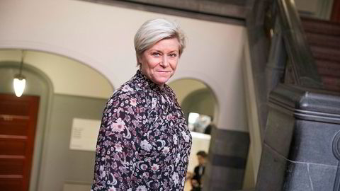 Finansminister Siv Jensen (Frp) har frontet den norske baninnskuddsgaranti-ordningen overfor EU.