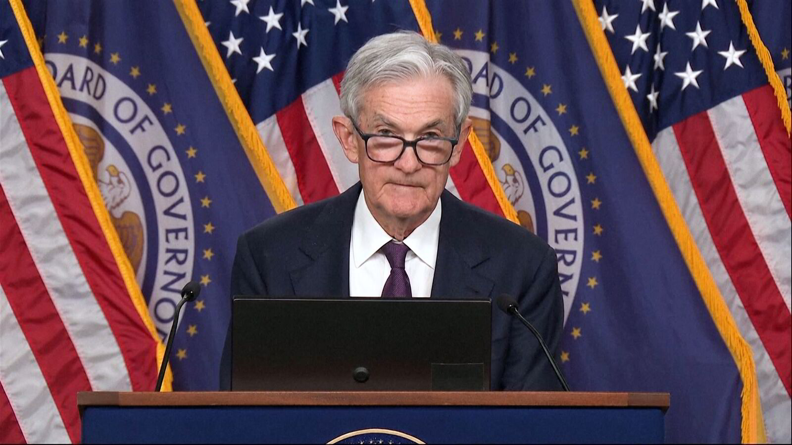 Powell trosset Trump igjen: – Vi vil vente og se