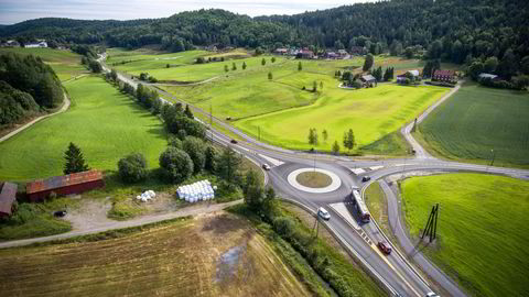 Dagens E18 mellom Arendal og Tvedestrand (bildet) skal erstattes med ny firefelts motorvei. E18 Arendal–Tvedestrand er det første prosjektet i regi av Nye veier as. Forventet kostnad er om lag 5,5 milliarder kroner. Foto: Sondre Steen Holvik