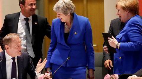 Storbritannia fikk til slutt en lang Brexit-utsettelse. På bildet snakker EU-president Donald Tusk (til venstre) med Theresa May og Tysklands forbundskansler Angela Merkel. Nest ytterst til venstre står Luxembourgs statsminister Xavier Bettel.