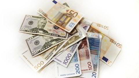 Både euro og dollar har blitt dyrere gjennom juleferien. Ilustrasjonsfoto: Lise Åserud /
