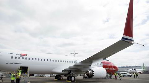 Boeings flymodell 737 Max har lenge stått på bakken, nå kutter Norwegian sine transatlantiske flyvninger med flymodellen.