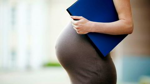 Gravid og skal ut i permisjon. Når og hva skal du si til arbeidsgiver?