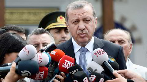 Partiet til president Tayyip Erdogan i Tyrkia faller ytterligere.