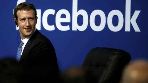 Facebook-sjef Mark Zuckerberg overrasket markedet med varsel om lavere inntjening i juli.