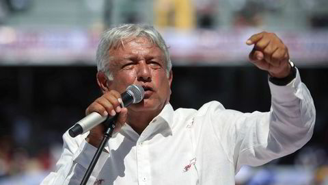 Andrés Manuel López Obrador fra partiet Morena taler i Veracruz en uke før han ifølge meningsmålingene blir valgt til ny president i Mexico.