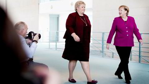 Statsminister Erna Solberg har et godt forhold til Tysklands forbundskansler Angela Merkel. Solberg burde også sittet rundt bordet når Merkel og de andre EU-lederne fatter beslutninger om EUs – og Norges – klimapolitikk.