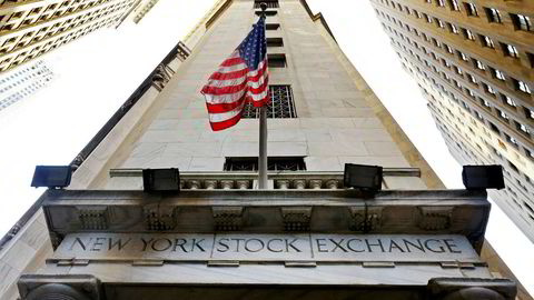 Børsene på Wall Street åpner ned mandag.