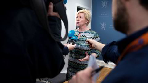 Finansminister Siv Jensen hadde en alvorsprat med flere banker tirsdag.