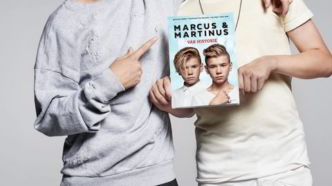 Boken om tvillingene Marcus og Martinus Gunnarsen (14) er fortalt av dem selv, til primærmarkedet, i en barnslig og ivrig stil. Men de kommer til å bli husket som et viktig kulturelt fenomen fra vår tid og vil bli skrevet om av fremtidens pophistorikere også, skriver Audun Vinger. Foto: Fred Jonny