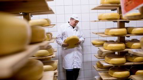– Vi er en småskalaprodusent av ost. Tine ser ikke på oss som en konkurrent på det området, sier eier og daglig leder Jørn Wangensten i Valdresmeieriet.