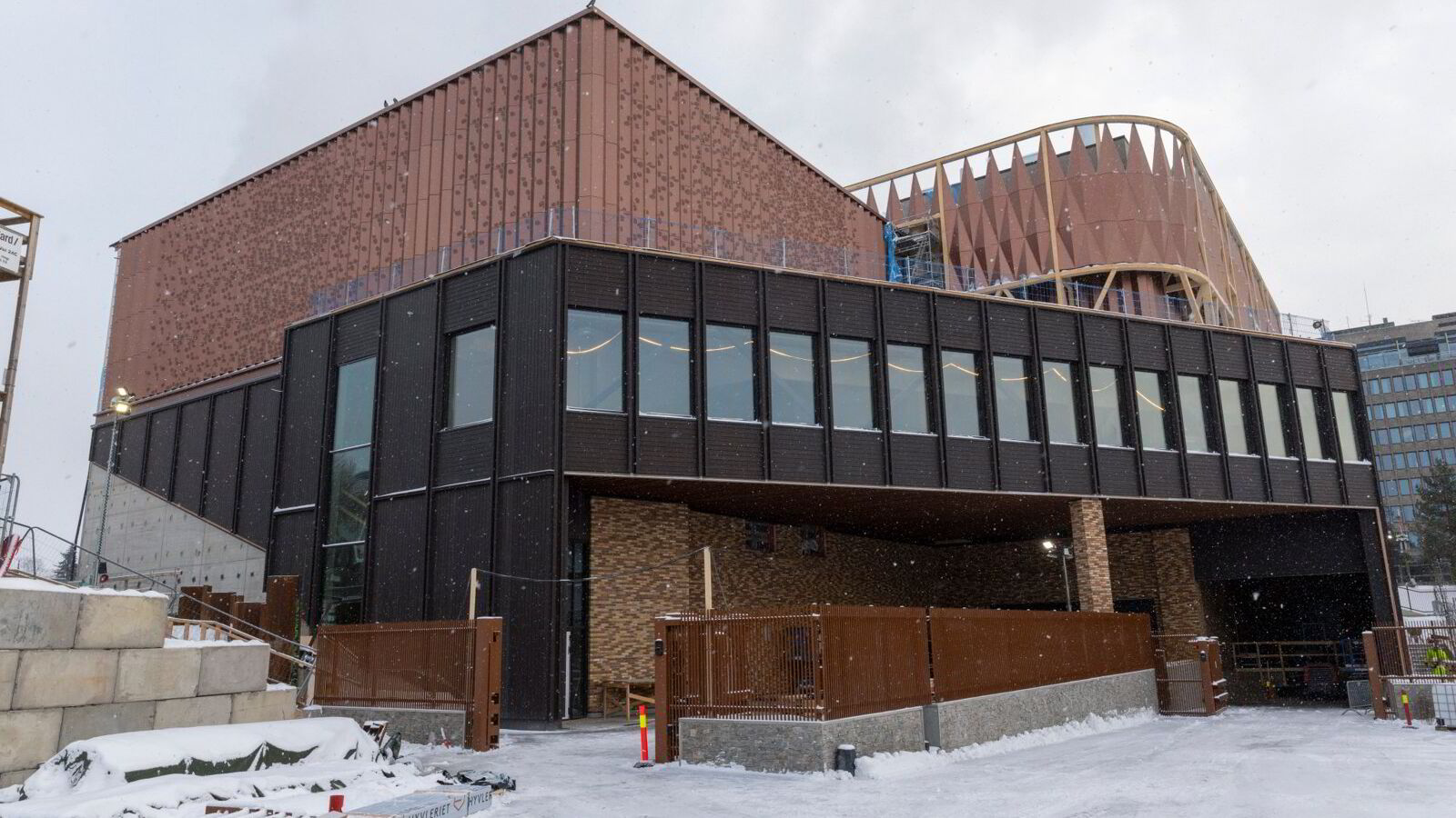 DN mener: Man kan få billig strøm, men ikke uten å bygge ut mer kraft.