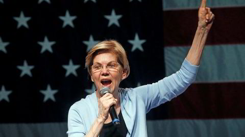 Senator Elizabeth Warren krever at president Donald Trump stilles for riksrett på bakgrunn av opplysningene som kommer fram i spesialetterforsker Robert Muellers rapport.