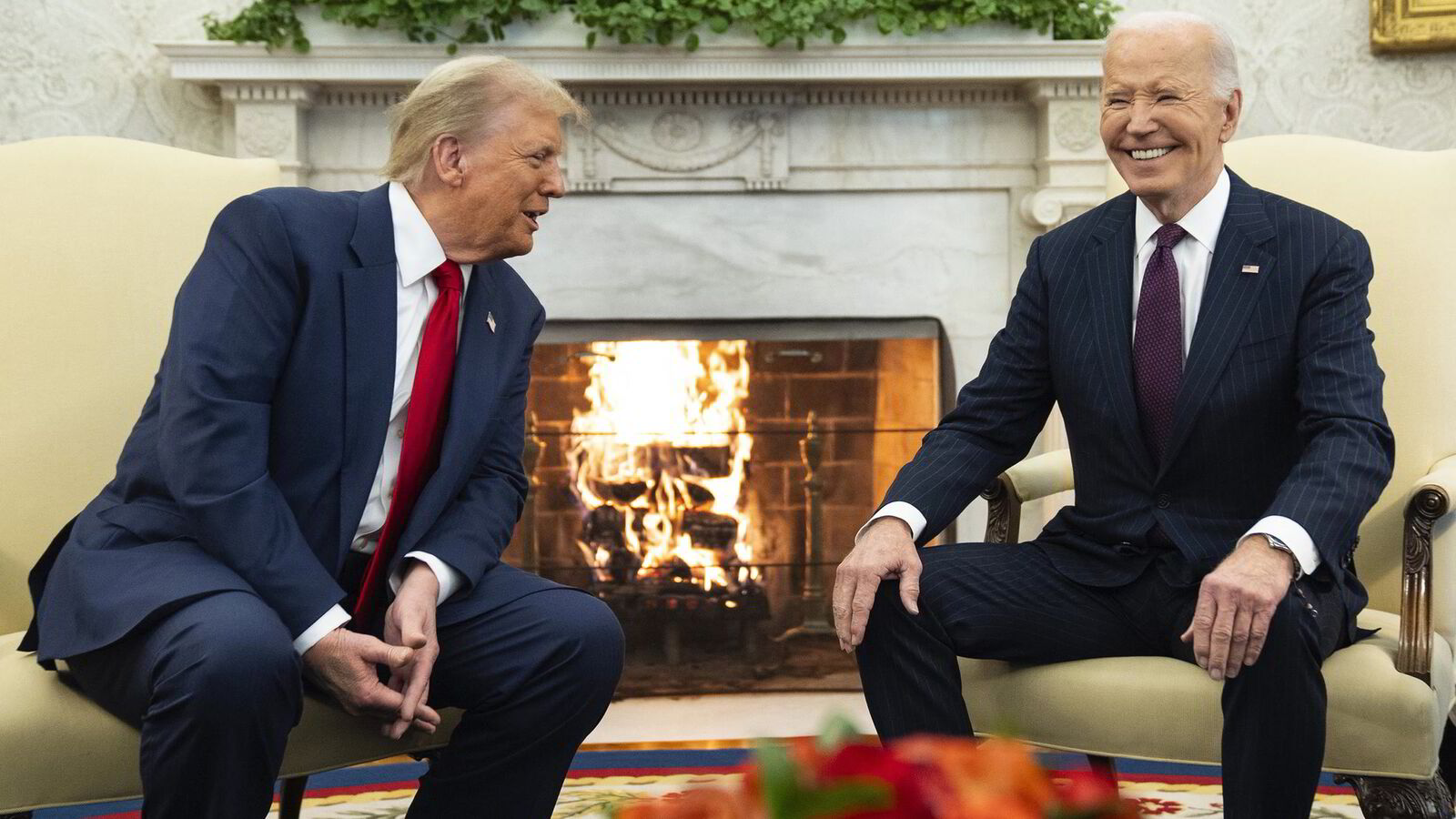 – Sjokkerende elskverdig, sa Biden etter å ha lest brevet fra Trump. Vil tradisjonen leve videre?