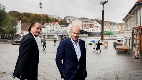 Leder Jan Erik Saugestad av Storebrand Asset Management stilte opp i Stavanger onsdag sammen med Skagen-sjef Øyvind Schanke for å markere at førstnevnte selskap kjøper sistnevnte.
