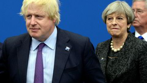 Storbritannias tidligere utenriksminister Boris Johnson er ikke nådig i sin karakteristikk av statsminister Theresa Mays brexit-plan.
