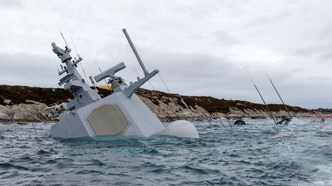 Den havarerte fregatten KNM «Helge Ingstad» ligger på grunn nord for Stureterminalen i Hjeltefjorden utenfor Bergen.