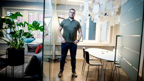 – For å ligge blant de fire øverste må man belage seg på å betale 650 kroner per klikk. På det meste ser vi at budene kan være opp til 8–900 kroner per klikk i enkelte perioder og målgrupper, sier Christian Fure, administrerende direktør i digitalbyrået Iprospect.