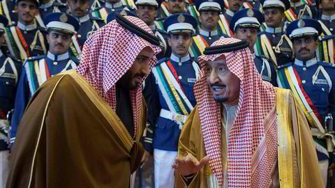 Saudi-Arabias konge Salman bin Abdulaziz (til høyre) og kronprins Mohammed bin Salman (til venstre) har kondolert dødsfallet til Jamal Khashoggi overfor Khashoggia familie.