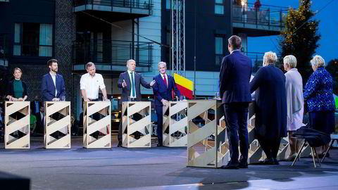 Det er påfallende at ingen av partiene våre har klart å finne et slagord som de vil holde på. Her fra partilederdebatt under Arendalsuka.