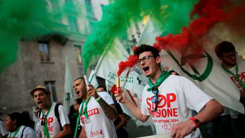 Tilhengere av det italienske partiet Lega og høyrevridde aktivister demonstrerer mot innvandring i oktober, 2014.