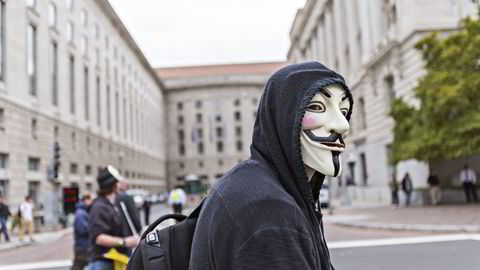 ANONYME: Guy Fawkes-masken har blitt et symbol som assosieres med Hacktivist-gruppen Anonymous. En gruppe som sier de er en del av bevegelsen hevder at de stod bak angrepene mot norske selskaper på tirsdag. Foto: Johannes Worsøe Berg