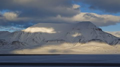 Hjortfjellet like ved Longyearbyen og Adventfjorden på Spitsbergen, Svalbard. Foto: Berit Roald / Scanpix