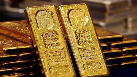 Gullprisen faller til det laveste nivået på fem år.
