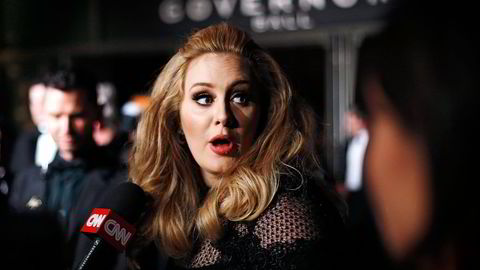Britiske Adele boikotter strømmetjenestene og har solgt over 2,4 millioner eksemplarer av  albumet «25» på under én uke. Foto: Lucas Jackson/ Reuters/ NTB Scanpix