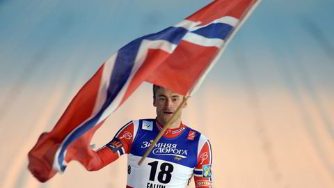 Petter Northug feirer at han ble verdensmester i klassisk sprint. Foto: Christof Stache, Afp/NTB Scanpix