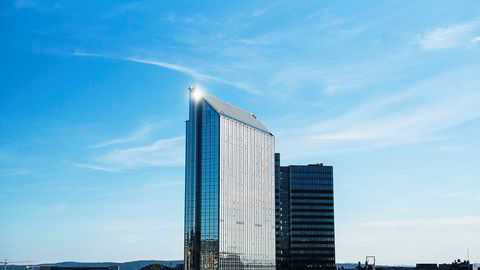 Radisson-kjeden driver blant annet Norges største hotell, Radisson Blu Plaza i Oslo. Nå vil et selskap eid av den kinesiske staten sikre seg hele hotellkonsernet.