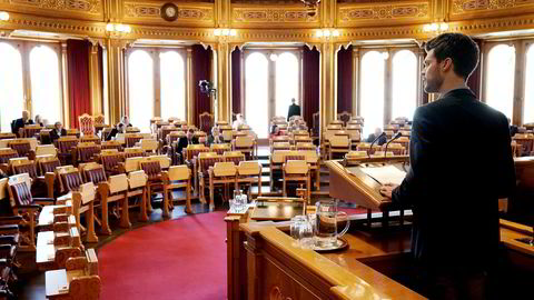 Bjørnar Moxnes (Rødt), her i stortingssalen under behandlingen av spørsmålet om norsk tilslutning til EUs energibyrå ACER.