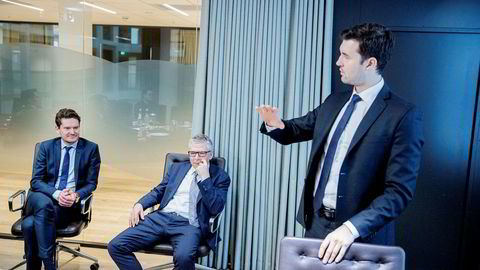 Fra venstre sjeføkonom Kjetil Olsen, sjefanalytiker Erik Bruce og analytiker Joachim Bernhardsen i Nordea Markets. Meglerhuset mener frykten er begrenset for et bredt basert krasj i boligmarkedet.
