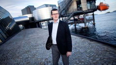 Oljeprofessor Klaus Mohn mener fusjonen reiser spørsmål knyttet til både skatt og uavhengighet. Foto: Tomas Alf Larsen