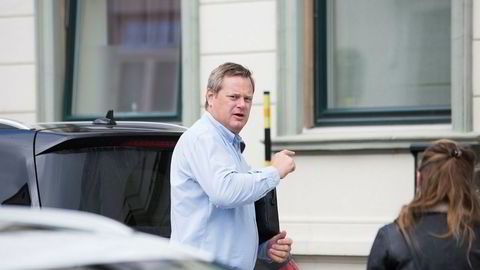 Einar Aas beholder huset i Grimstad, som verdsettes til 20 millioner kroner i avtalen.
