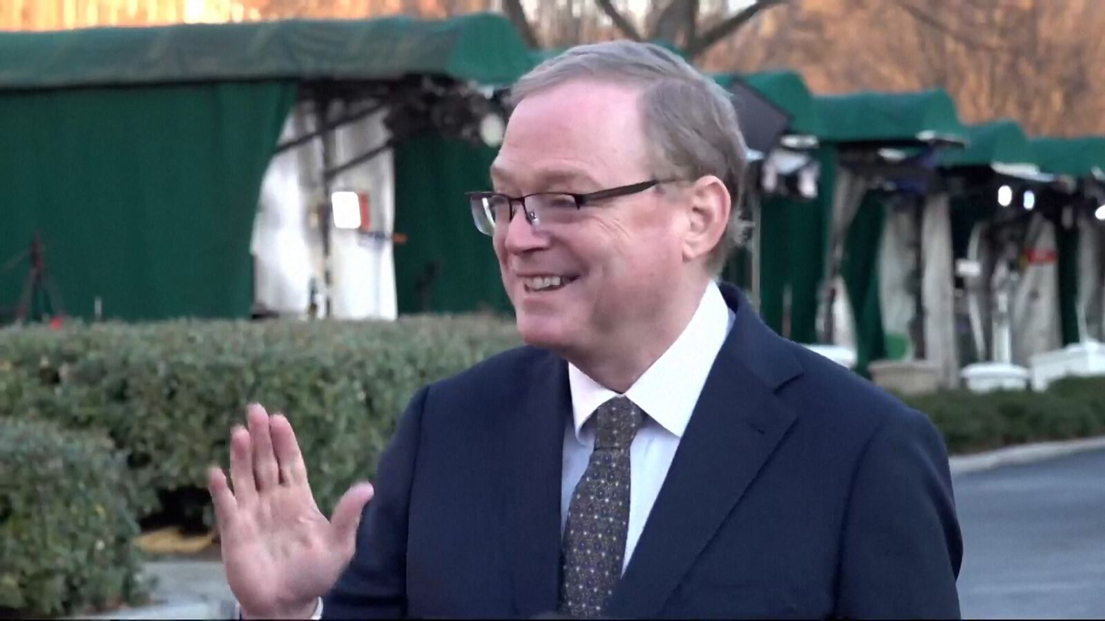 Han er en av Fed-favorittene og blant Trumps nærmeste allierte: – Riktig å senke rentene nå