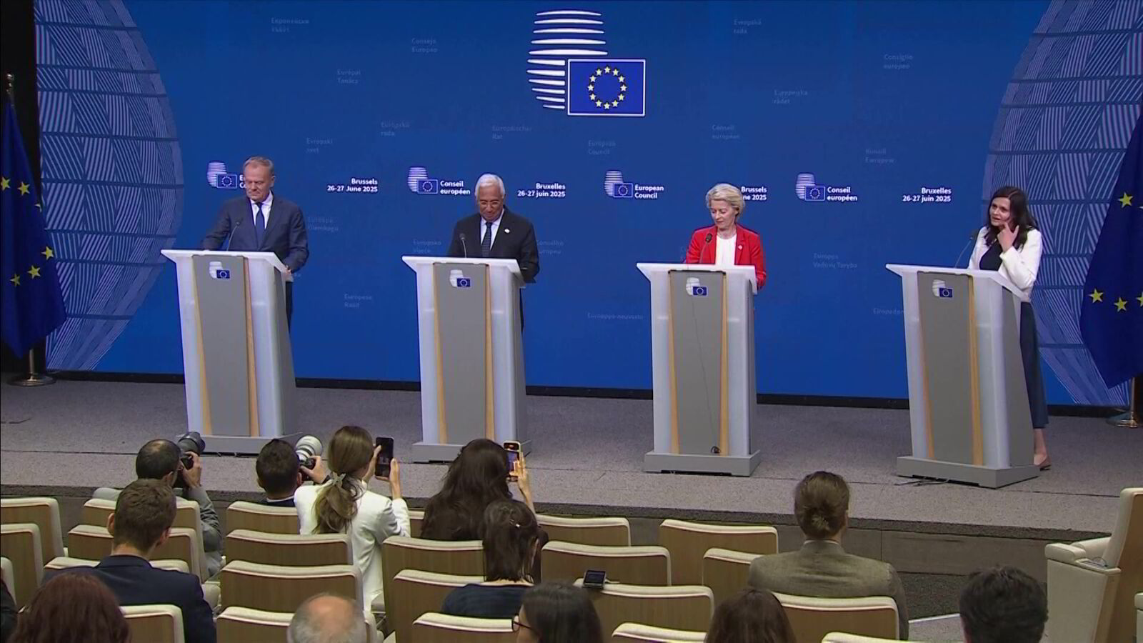 EU presidenten om USA forhandlingene: – Alle muligheter forblir åpne